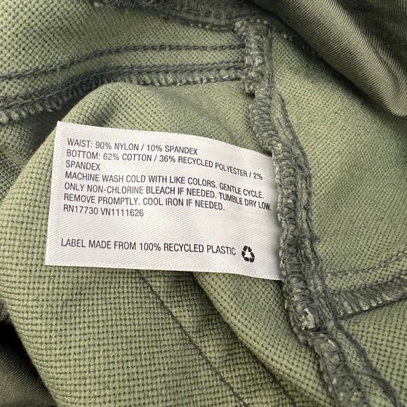 Isabel Maternity by Ingrid & Isabel Green Jeggings Size 8 - Picture 3 of 9